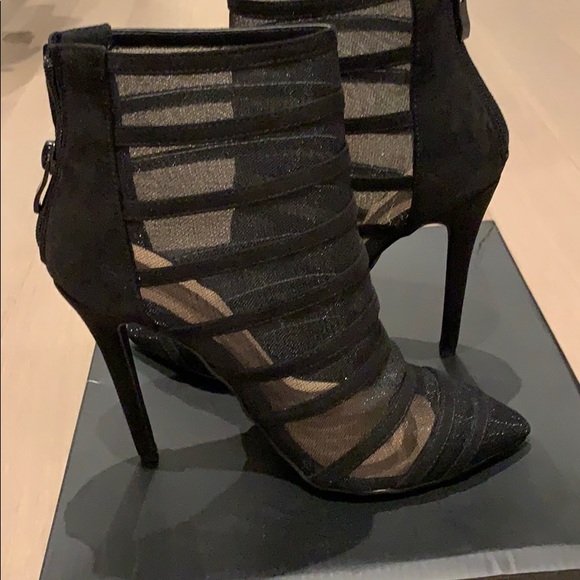 Lulus Shoes - NWT Lulus Lexa 46 heels